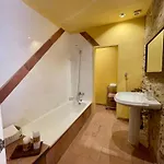Claros